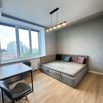 Оренда смарт квартири в ЖК Хенесі Хаус Шевченківський р-н