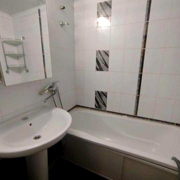 Однокомнатная кв-ра-Добровольского-газ-от пяти до шести тыс.гривен.