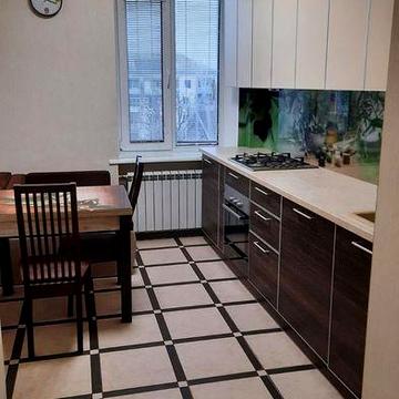 Продам 2-кімнатну квартиру на Холодній  Горі  з ремонтом