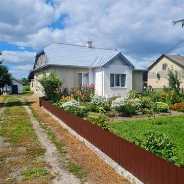 Продам будинок м.Буськ Львiвська обл.