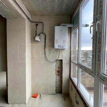 Здана 2К квартира. в комплексі закритого типу, готова до ремонту .