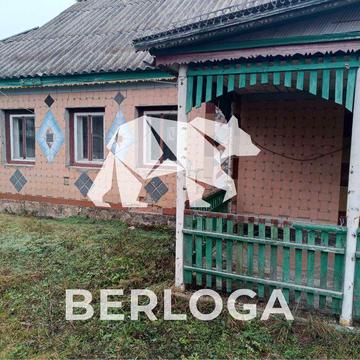 Будинок з земельною ділянкою