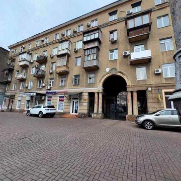 Продажа 1-комнатной квартиры в центре города, ул. Преображенская 49/51