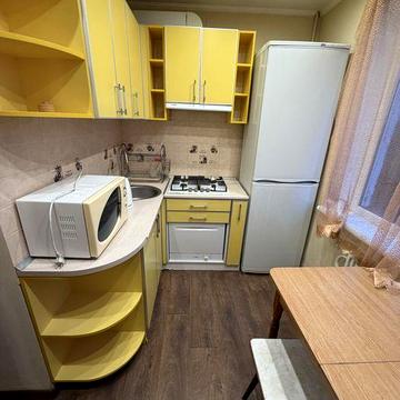 Оренда квартири Перемоги 68г