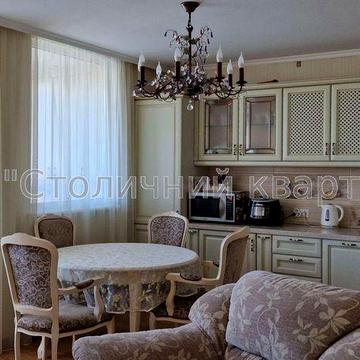 Розкішна трикімнатна квартира на Вадима Гетьмана 1В