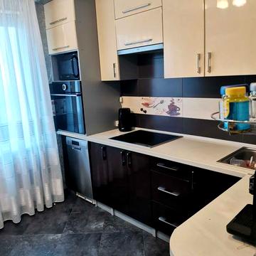 Продам 2х кімнатна квартиру вул. Макаренка 1а