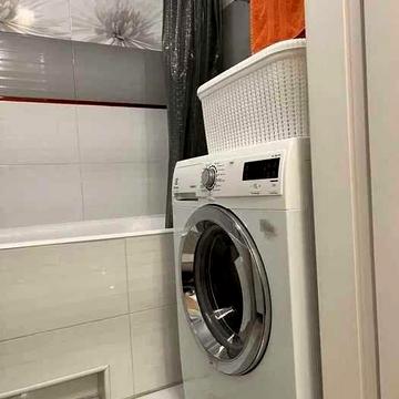 (Власник, 1 кімнатна кв. комунальні враховані Готова до