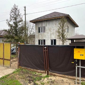 Продам или обменяю дом (Осокорки/Славутич) на квартиру/участок в Киеве