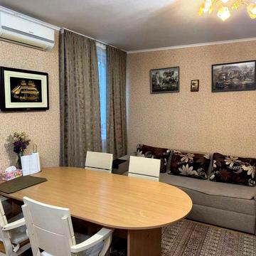 Оренда 3 кімнатної квартири (вул.Дорошенка)