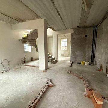 Продаю Таун Кутовий штукатурка Без комісії парк Центральний і Незнайка