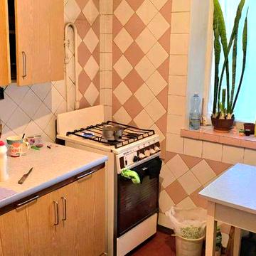 продаж двокімнатна Київ Деснянський Бальзака 52  з документами є відео