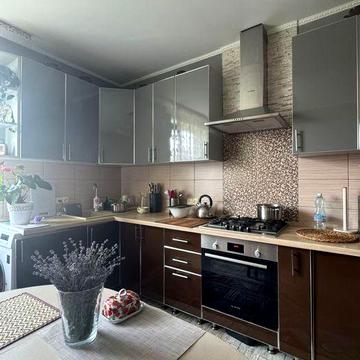 Будинок 5 хв від міста Шептицький