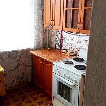 Композитора Лятошинського вул., 18