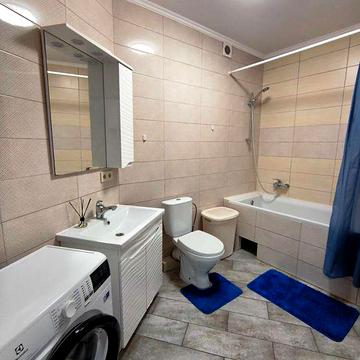 Новобудова К.Мікльоша з ремонтом і з паркомісцем в підземному паркінгу