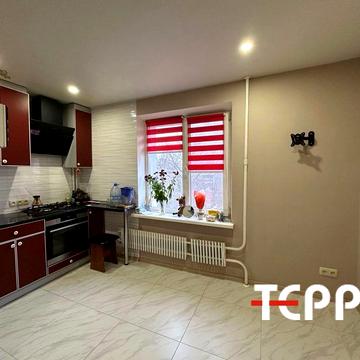 Продаж 2-кімнатної квартири з ремонтом