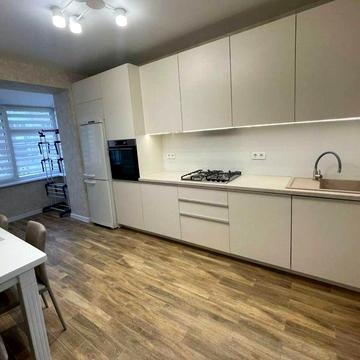 Здається чудова 2 кімната квартира район Словянка.Перша здача.