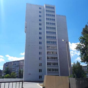 Власник. Здам 3-кімнатну квартиру, просп. Металургів, без комісії.