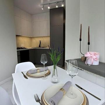 Миру вул., 10