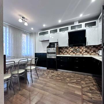 Регенераторна вул., 4