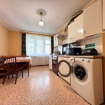 Продаж 2-кім квартири по вул.Пасічна