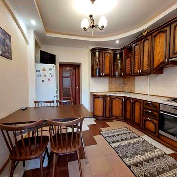 Здається чудова 3 кімната квартира на Келецькі .