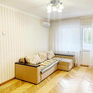 Затишна 2-кімнатна квартира по вул. Героїв Севастополя, 36