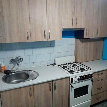 Бюджетна квартира на вул. Любінській