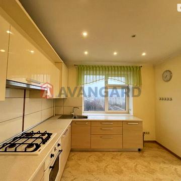 Продаж дворівневої 4-кімнатної квартири