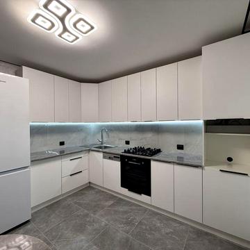 Нова 2/х кім Перша здача, близько до Дружби