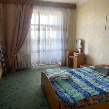 Площа Зигіна велика квартира