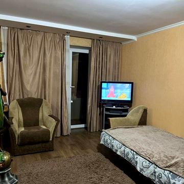 Оренда 1 кімнатної квартири на Пилипа Орлика