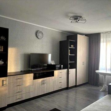 Продаж 5 кімнатної квартири, вулиця Щурата