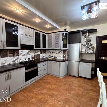 Довгострокова оренда 2к Квартира Степана Бандери вулиця