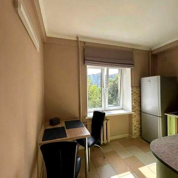 Здам квартиру в ближньому центрі