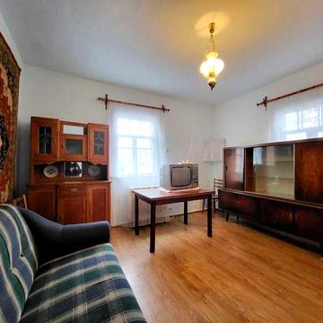 Продаж чистої та охайної частини будинку