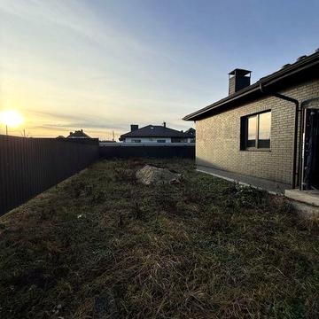 Продається квадрохаус в с. Боратин.