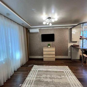 Продам трикімнатну квартиру з ремонтом Миколаївка