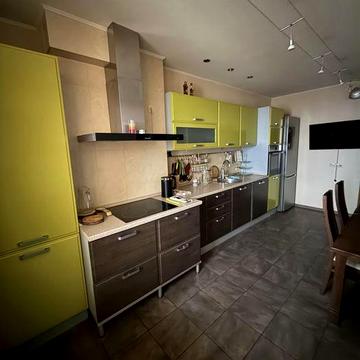 Здам квартиру в Києві, вул.Осіння.