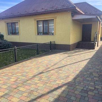 Оренда комфортного житлового будинку в с. Кольчино, Мукачево