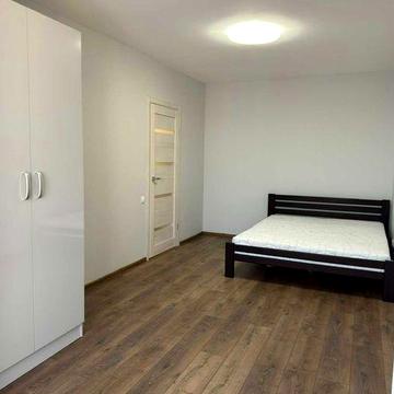 1к в новобудові по низу ринку з ремонтом