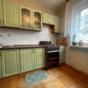 Аренда 3к квартирым Сырец 10мин езды. м Нивки