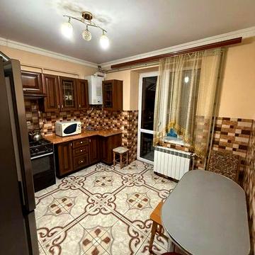 Оренда 1 км квартири поруч з парком