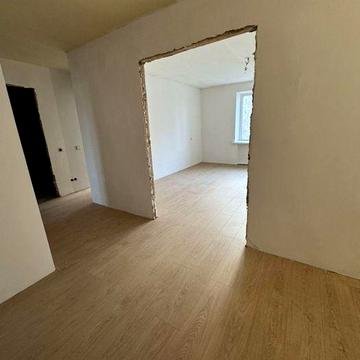 Власник. 3-на, Дубово. 53.000$ Включно з усіма витратами.