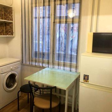 Антоновича, 97, однокімнатна без відключень