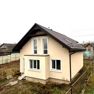 Продаж двоповерхового будинку з видом на місто