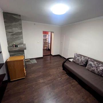 Продаж будинку з ремонтом в м.Берегове (ближній центр)