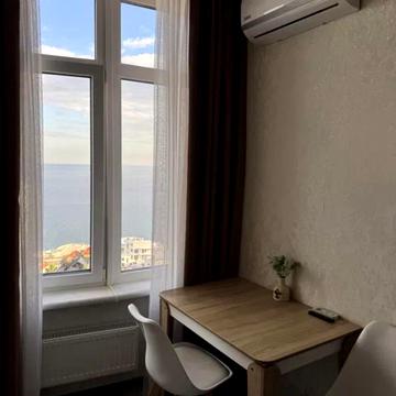 Двокімнатна квартира на Каманіна біля моря