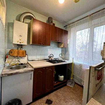 Продаж 2-кімнатної квартири вул. Революції Гідності (Супруна)