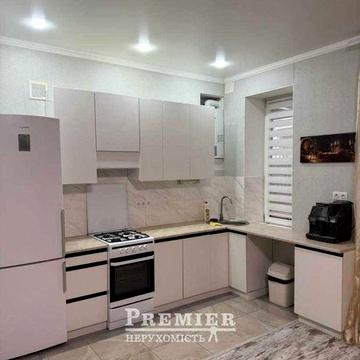 2- кім. квартира. Ремонт. Паркомісце. Індивідуальне опалення Газ