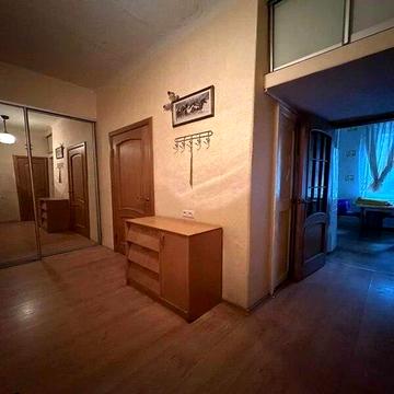 Здам 2к квартиру біля памятника Слави